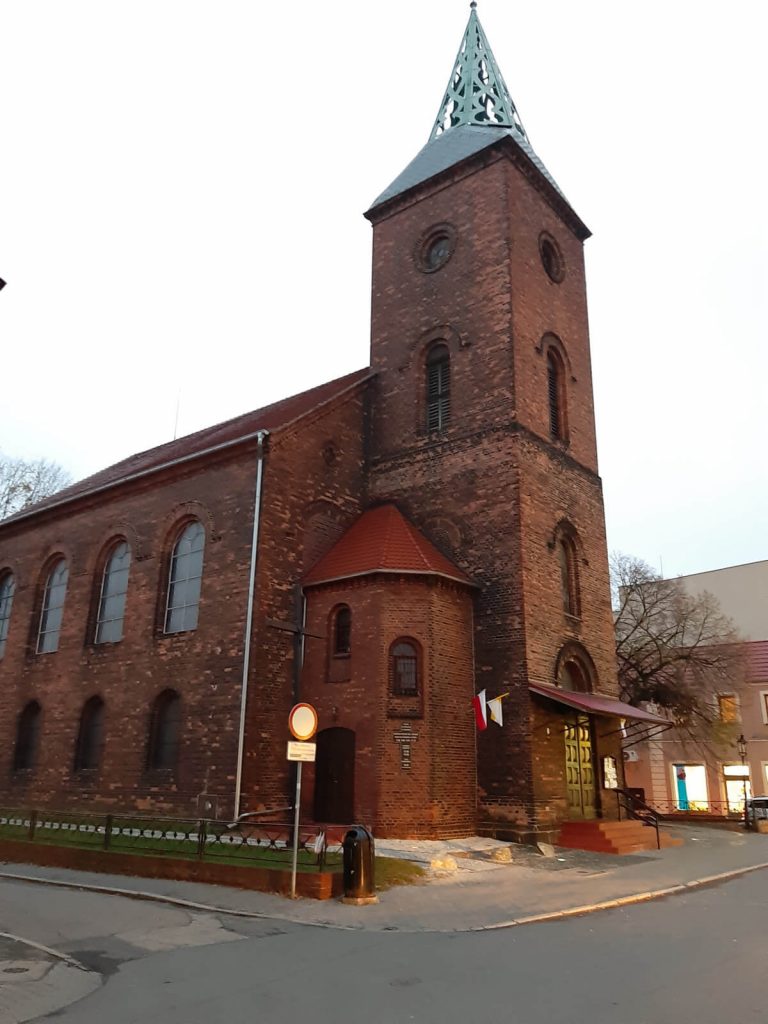 Recenzja Samsung Galaxy A7 (2018) - test możliwości samsungowej hatterii 46 Samsung Galaxy A7 zdjęcia