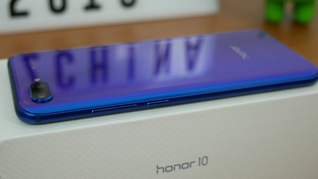 Honor 10 to telefon, który "przyciąga wyglądem i zatrzymuje charakterem" 22 honor 10