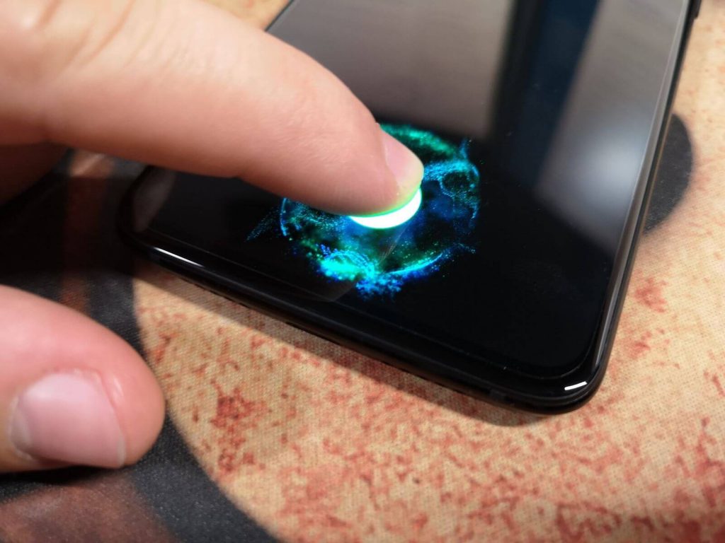 OnePlus 6T jest tylko ewolucją. I to bardzo delikatną... 13 oneplus 6t