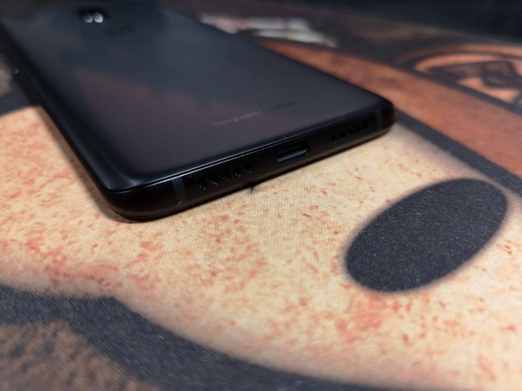 OnePlus 6T jest tylko ewolucją. I to bardzo delikatną... 14 oneplus 6t