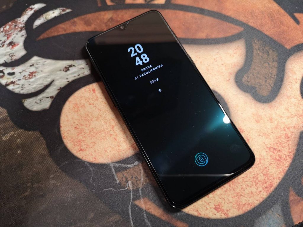 OnePlus 6T jest tylko ewolucją. I to bardzo delikatną... 16 oneplus 6t