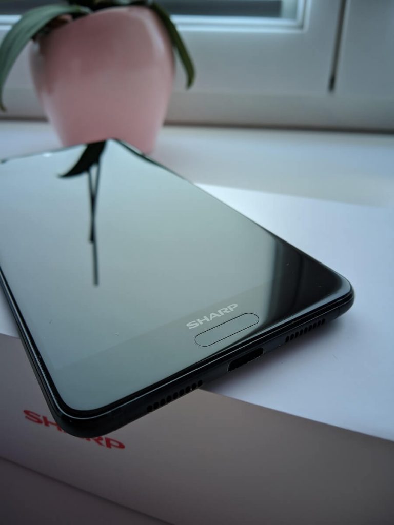 Recenzja Sharp Aquos S2, bardzo ciekawego bezramkowca 19 sharp aquos s2