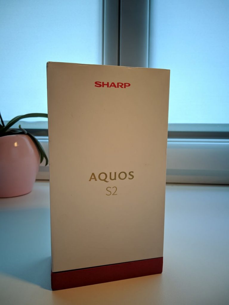 Recenzja Sharp Aquos S2, bardzo ciekawego bezramkowca 11 sharp aquos s2 pudełko