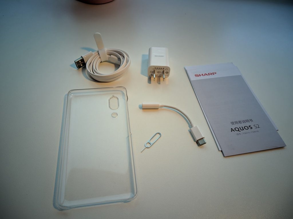 Recenzja Sharp Aquos S2, bardzo ciekawego bezramkowca 13 sharp aquos s2 zestaw