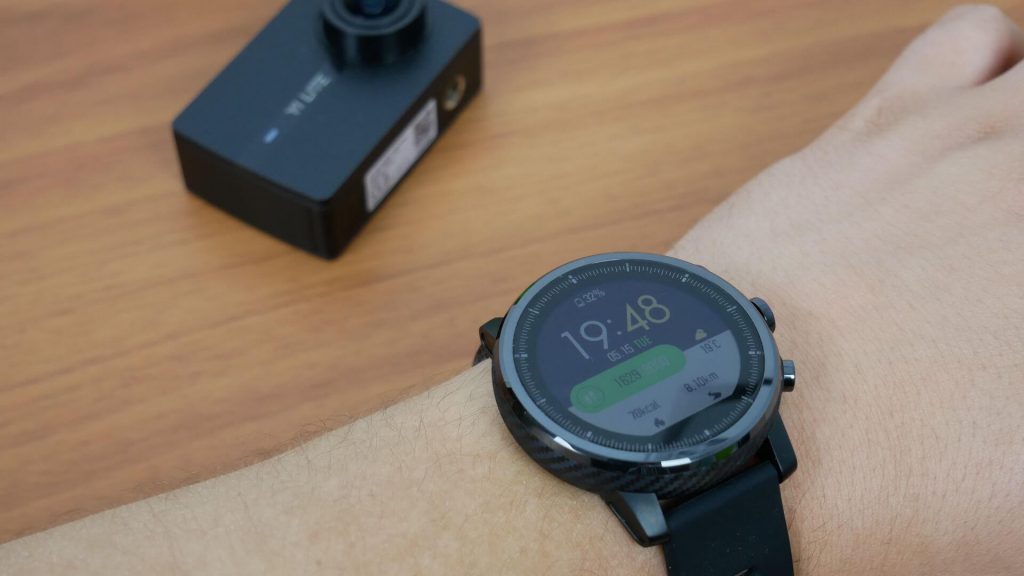 Xiaomi Amazfit Stratos to smartwatch będący większą wersją opaski sportowej 33 xiaomi amazfit stratos