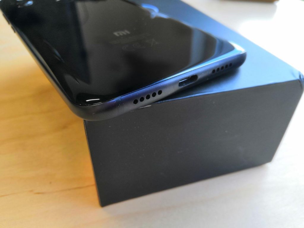 Recenzja Xiaomi Mi 8 - przy nim producent się nie popisał 13 xiaomi mi 8