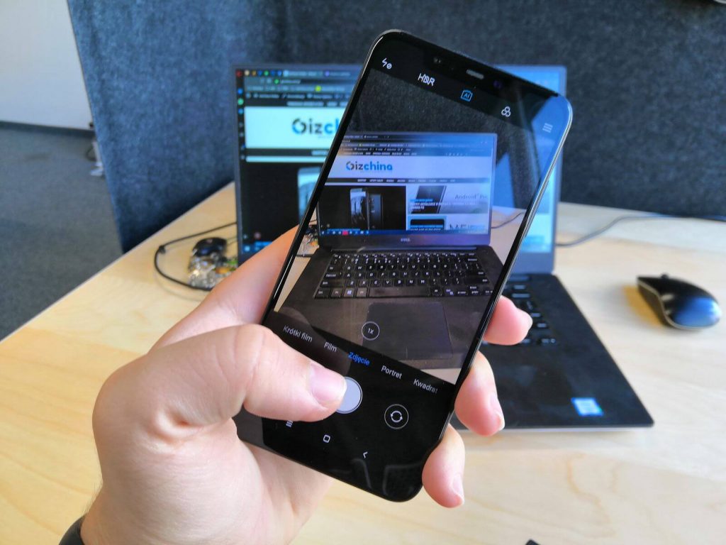 Recenzja Xiaomi Mi 8 - przy nim producent się nie popisał 22 xiaomi mi 8