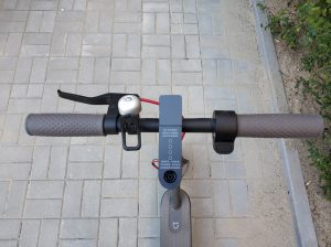 Recenzja hulajnogi elektrycznej Xiaomi Mijia M365 11 xiaomi mijia m365 scooter (1)
