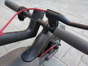 Recenzja hulajnogi elektrycznej Xiaomi Mijia M365 14 xiaomi mijia m365 scooter (8)