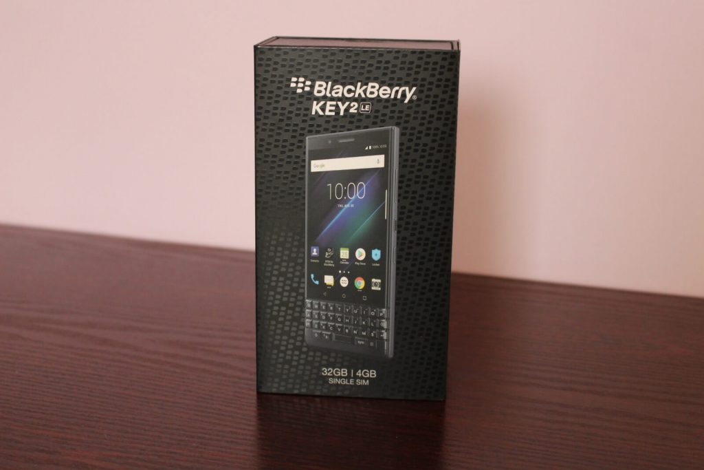 Recenzja BlackBerry KEY2 LE - tańszej jeżynki z klawiaturą 11 BlackBerry KEY2 LE