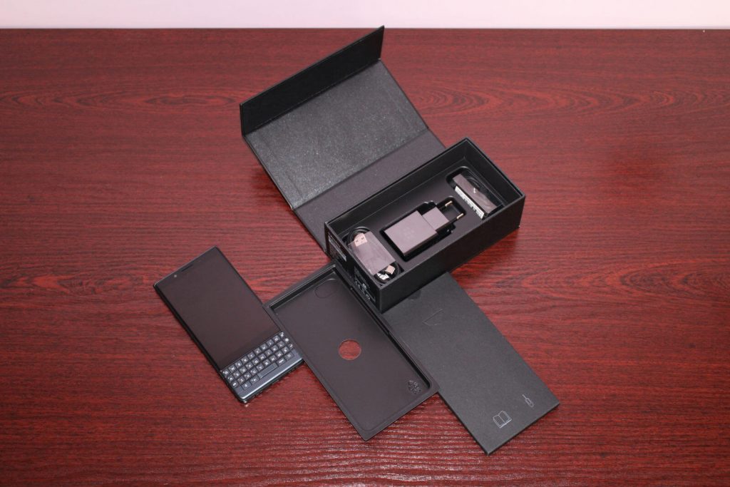 Recenzja BlackBerry KEY2 LE - tańszej jeżynki z klawiaturą 14 Recenzja BlackBerry KEY2 LE - tańszej jeżynki z klawiaturą