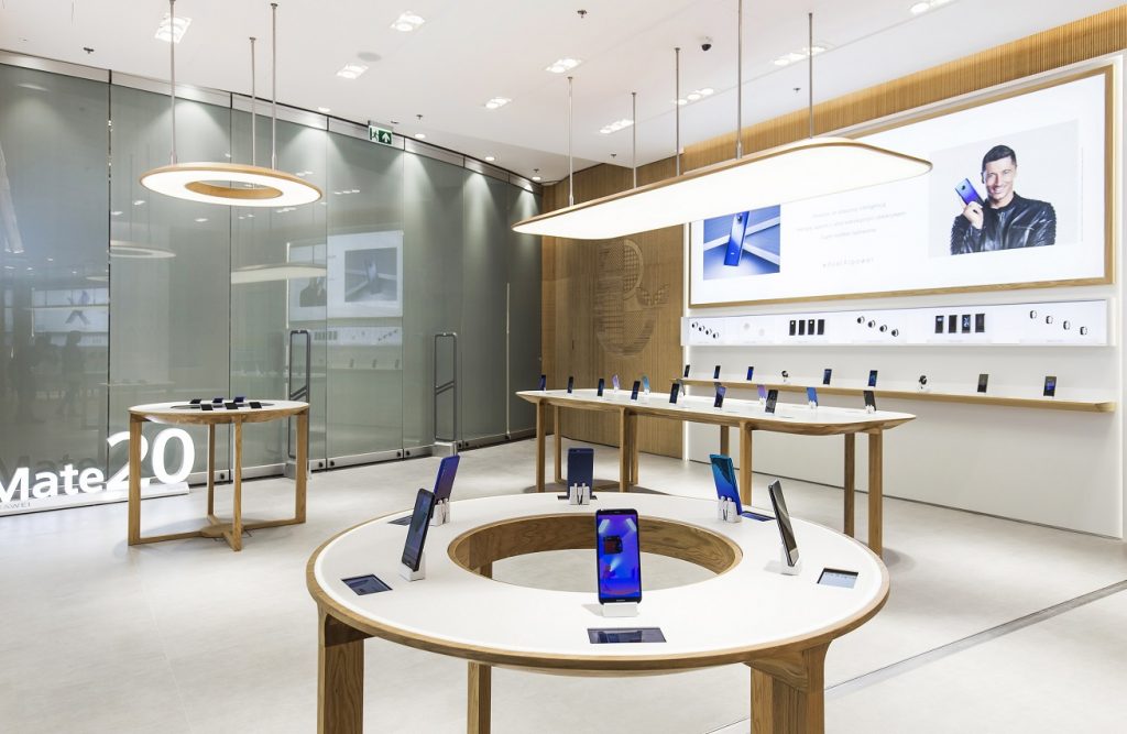 Wielkie otwarcie sklepu Huawei Warszawa 15 i 16 grudnia 11 Huawei_Warszawa10_small