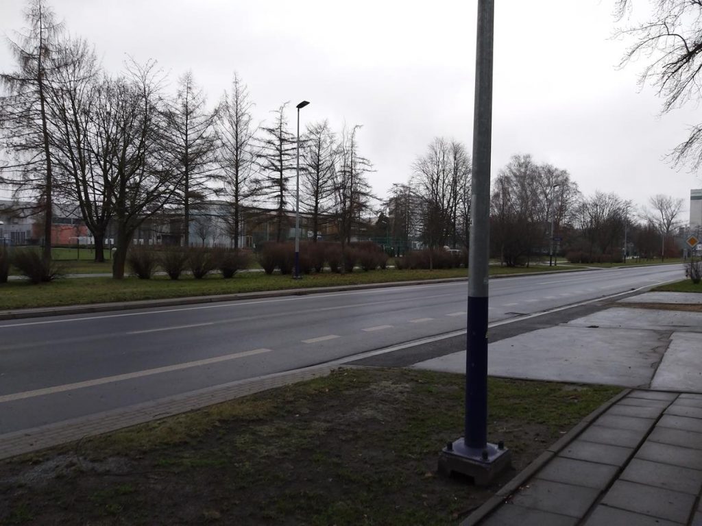 Sprawdziliśmy pierwszego smartfona z czterema aparatami na pleckach - Samsung Galaxy A9 29 samsung galaxy a9 (6)