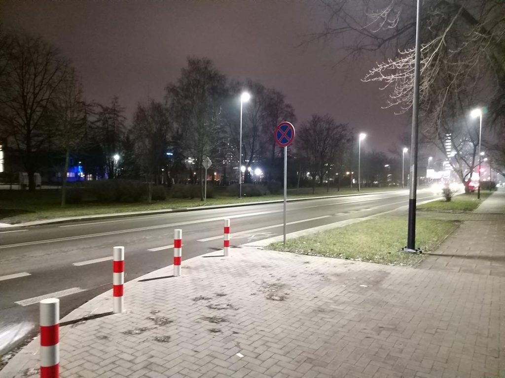 Sprawdziliśmy pierwszego smartfona z czterema aparatami na pleckach - Samsung Galaxy A9 25 samsung galaxy a9 (9)