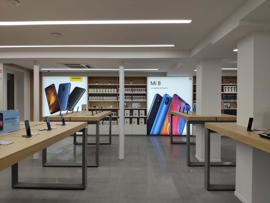 Największy w Europie sklep Xiaomi otworzyło w Paryżu na Champs Élysées - zaraz obok salonu Apple 14 mi store paryż 6