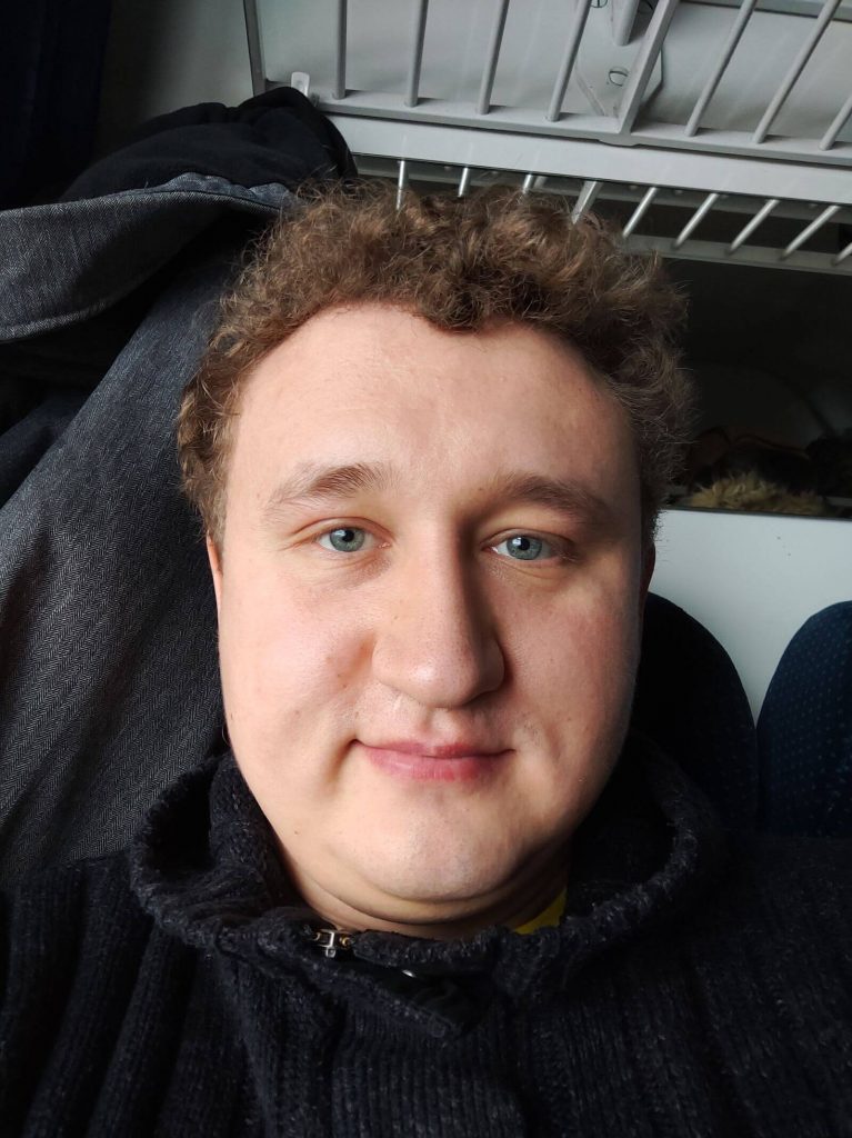 OPPO RX17 Pro to świetny telefon, tylko ta cena... 27 OPPO RX17 Pro to świetny telefon, tylko ta cena...