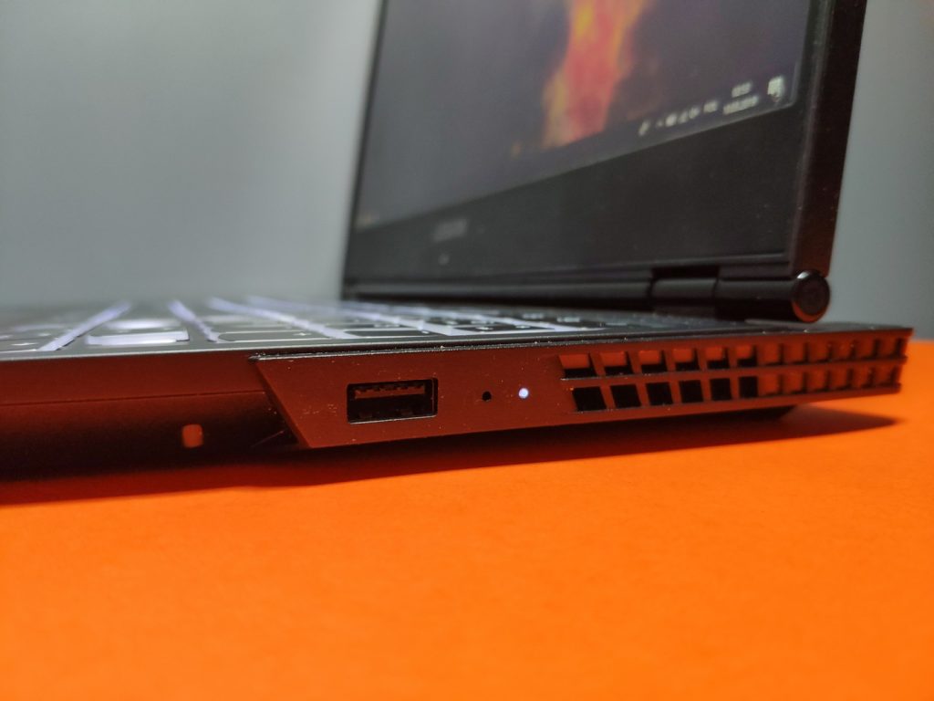 Recenzja Lenovo Legion Y530, świetnego laptopa gamingowego, ale z małymi mankamentami... 13 Lenovo Legion Y530