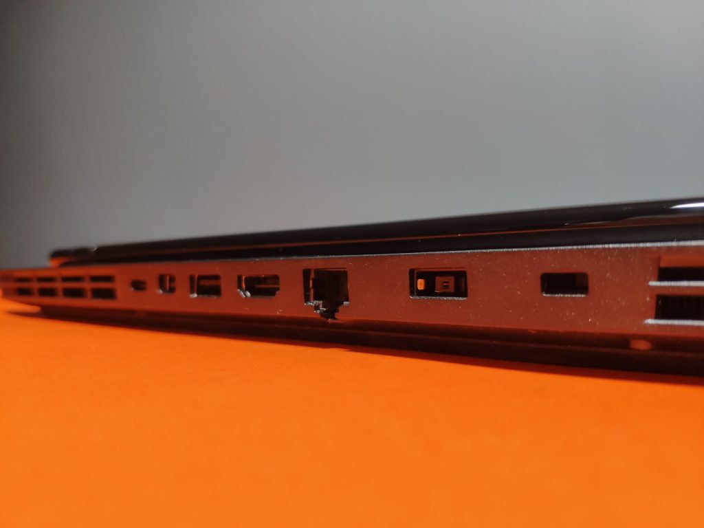 Recenzja Lenovo Legion Y530, świetnego laptopa gamingowego, ale z małymi mankamentami... 17 Lenovo Legion Y530