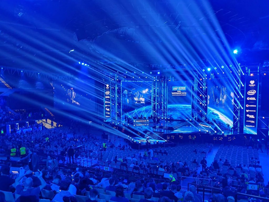 Relacja z walki gigantów, po której czuję niedosyt... Omówienie finałowego meczu CS:GO na IEM Katowice 2019! 11 iem 2019