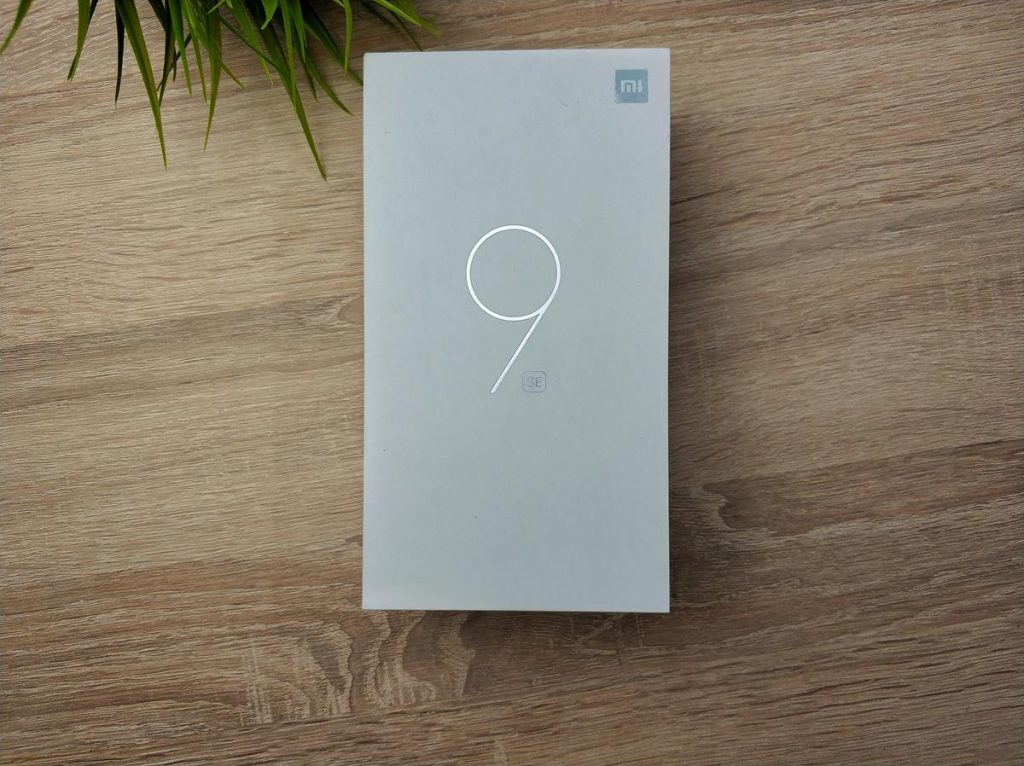 Czy tańsza wersja flagowca Xiaomi ma sens? Recenzja Xiaomi Mi 9 SE 11 xiaomi mi 9 se (2)