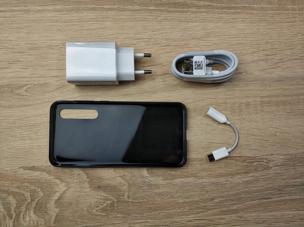 Czy tańsza wersja flagowca Xiaomi ma sens? Recenzja Xiaomi Mi 9 SE 12 xiaomi mi 9 se (3)