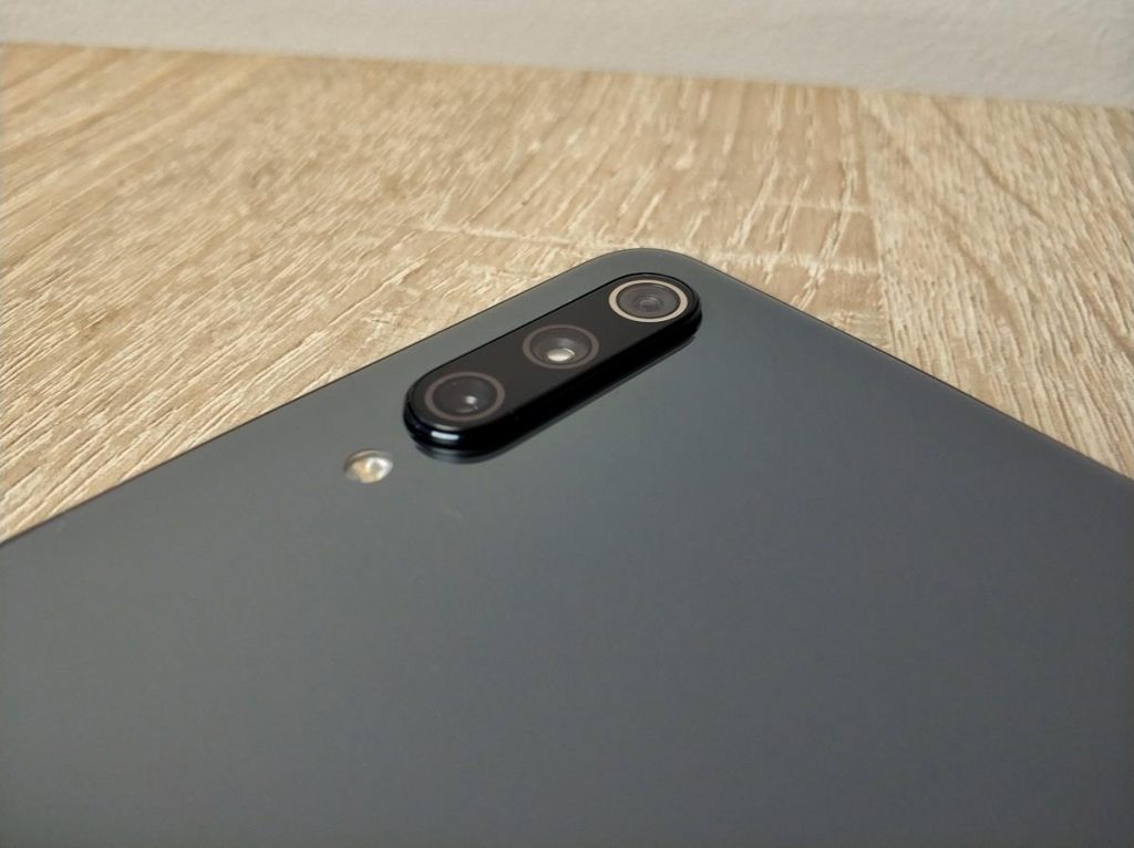 Czy tańsza wersja flagowca Xiaomi ma sens? Recenzja Xiaomi Mi 9 SE 15 xiaomi mi 9 se (9)