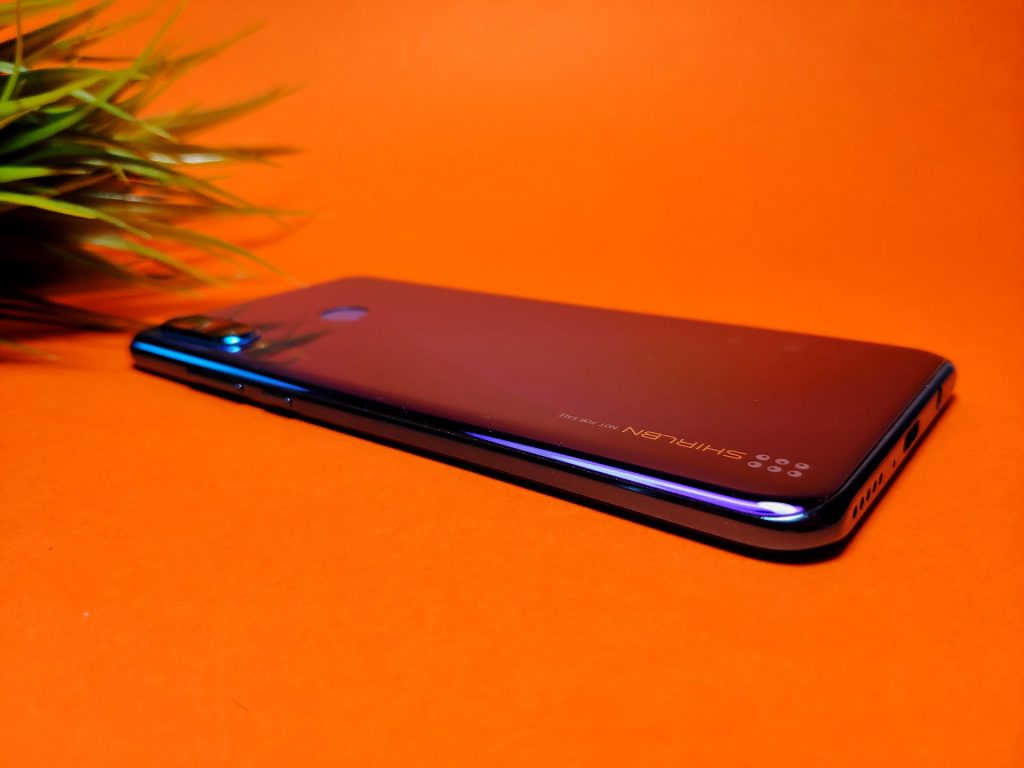 Recenzja Huawei P30 Lite, naprawdę pięknego smartfonu, który zadowoli większość użytkowników, ale jeszcze nie teraz... 11 Recenzja Huawei P30 Lite, naprawdę pięknego smartfonu, który zadowoli większość użytkowników, ale jeszcze nie teraz...