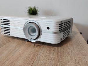 Optoma UHD300X - test projektora 4K idealnego na warunki domowe 11 projektor optoma