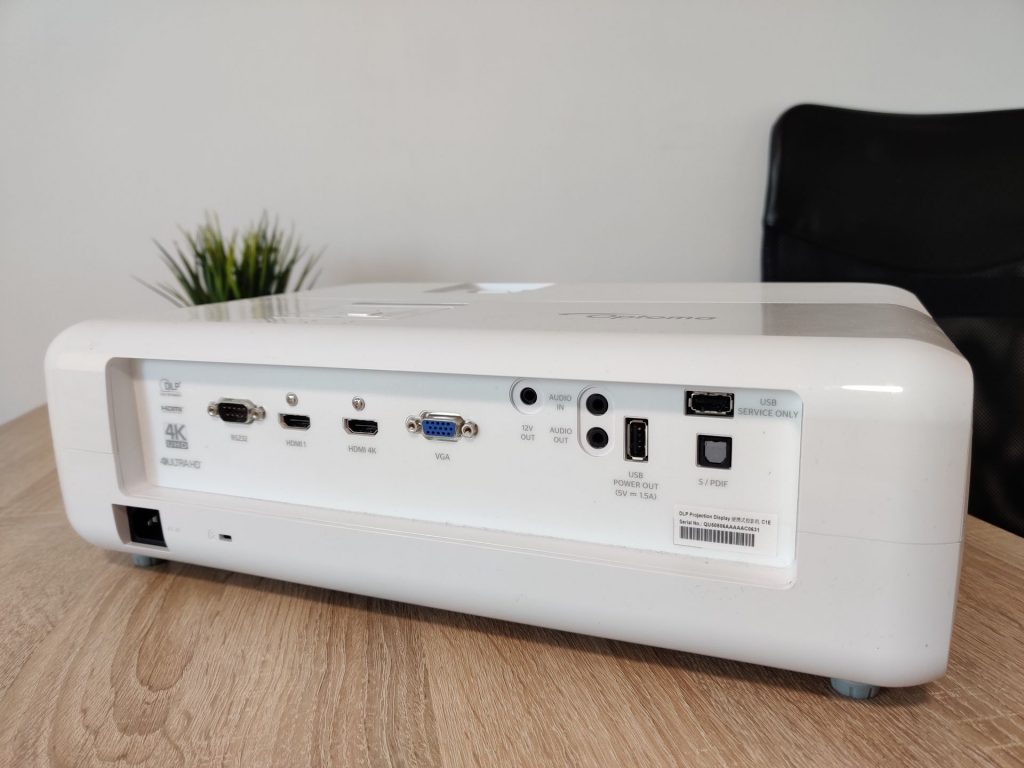 Optoma UHD300X - test projektora 4K idealnego na warunki domowe 13 projektor optoma