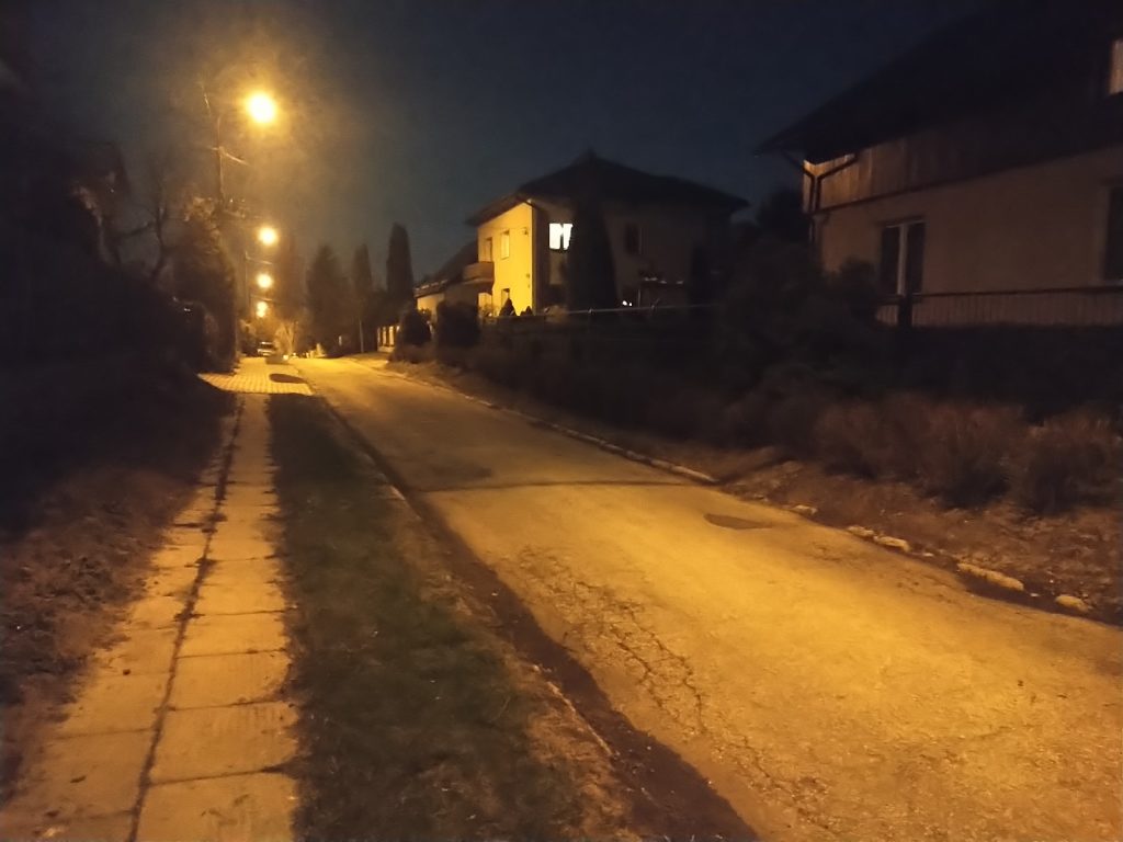 Recenzja Sony Xperia 10 - LG, przepraszam, że nazwałem G7 Fit najgorszym średniakiem 40 xperia 10