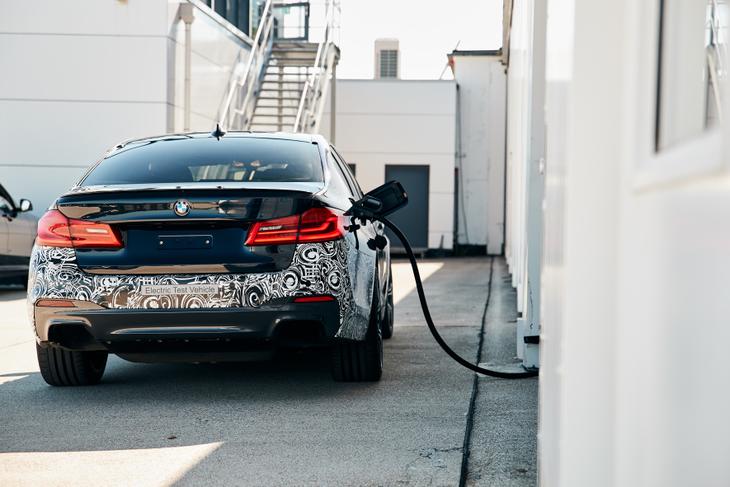 Elektryczny motor Husqvarna i nowości od BMW Moto skROOT 13 Elektryczny motor Husqvarna i nowości od BMW Moto skROOT