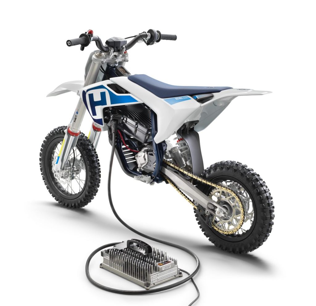 Elektryczny motor Husqvarna i nowości od BMW Moto skROOT 12 Husqvarna-Motorcycles-EE-5