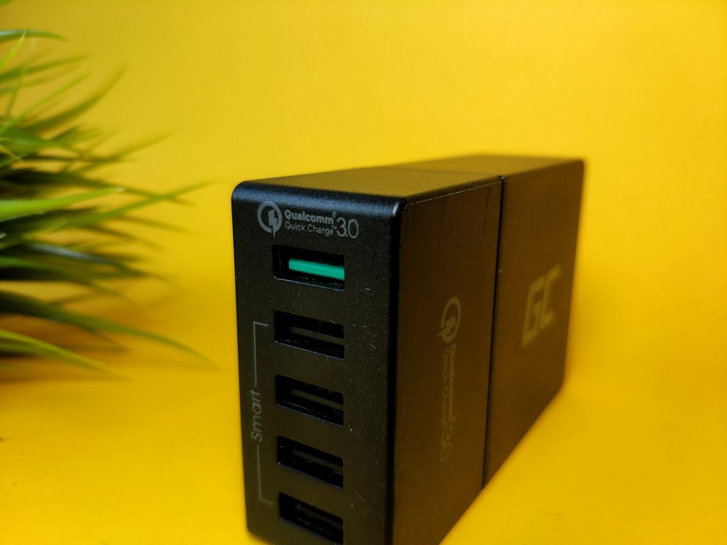 Recenzja 5-portowej ładowarki od Green Cell 13 ładowarka green cell
