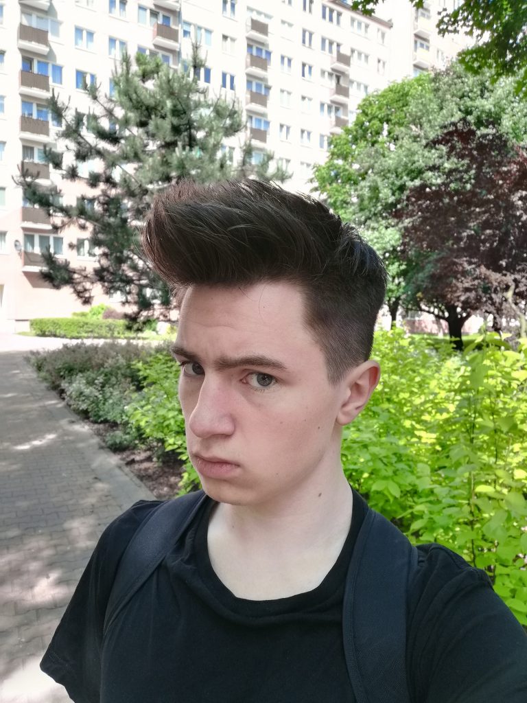 Średniopółkowy smartfon, który chyba będzie hitem u operatorów - recenzja Honor 20 Lite 36 honor 20 lite zdjęcia