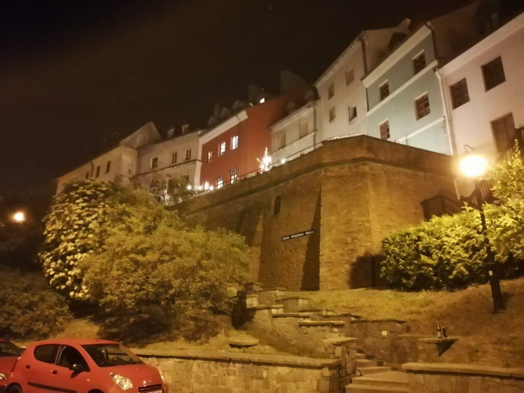 Średniopółkowy smartfon, który chyba będzie hitem u operatorów - recenzja Honor 20 Lite 34 honor 20 lite zdjęcia