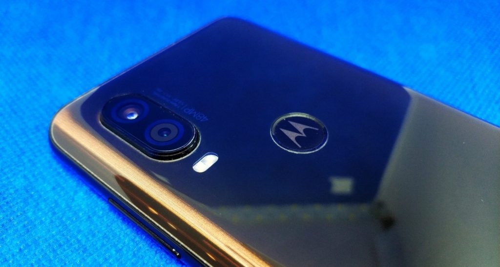 Recenzja Motorola One Vision – telefonu z „dziuro” w ekranie 12 Motorola One Vision aparat