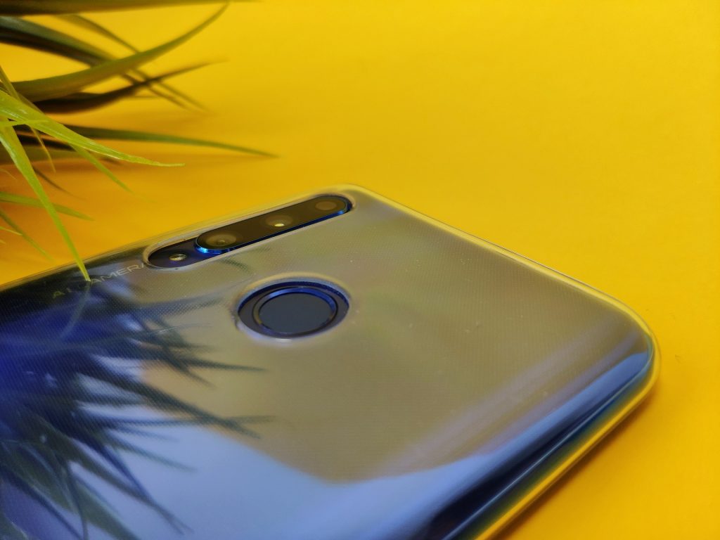 Średniopółkowy smartfon, który chyba będzie hitem u operatorów - recenzja Honor 20 Lite 12 honor 20 lite
