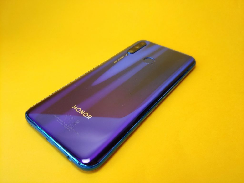 Średniopółkowy smartfon, który chyba będzie hitem u operatorów - recenzja Honor 20 Lite 11 honor 20 lite
