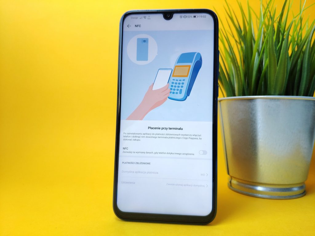 Średniopółkowy smartfon, który chyba będzie hitem u operatorów - recenzja Honor 20 Lite 20 honor 20 lite