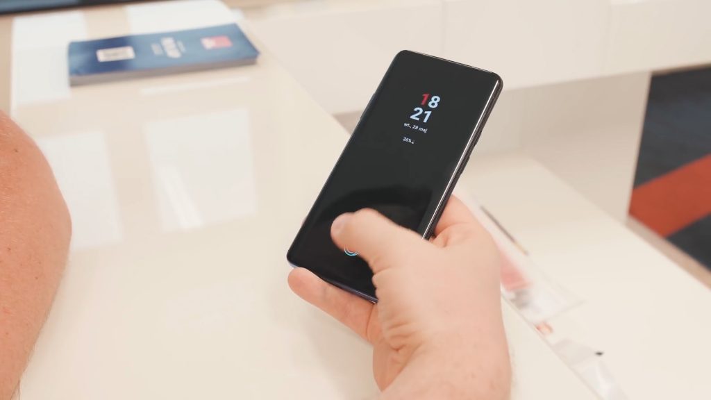 Recenzja OnePlus 7 Pro - flagowca w każdym calu 13 oneplus 7 pro skaner linii papilarnych