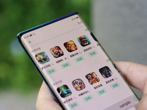 Oppo zaprezentowało ekran z niezwykle zagiętymi krawędziami 15 oppo waterfall screen pionowo
