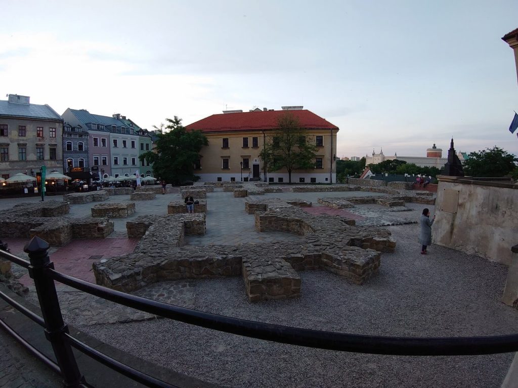 Recenzja smarfonu Sony Xperia 1, który wydaje się być absolutną klasą premium, ale to tylko złudzenie... 42 sony xperia 1 zdjęcie