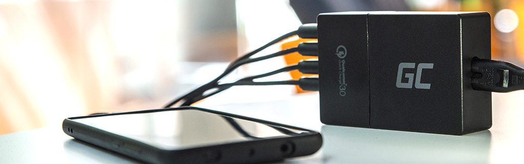 Promocje z okazji powrotu do szkoły na produkty Green Cell i nie tylko w Świecie Baterii 16 hub ładujący greencell