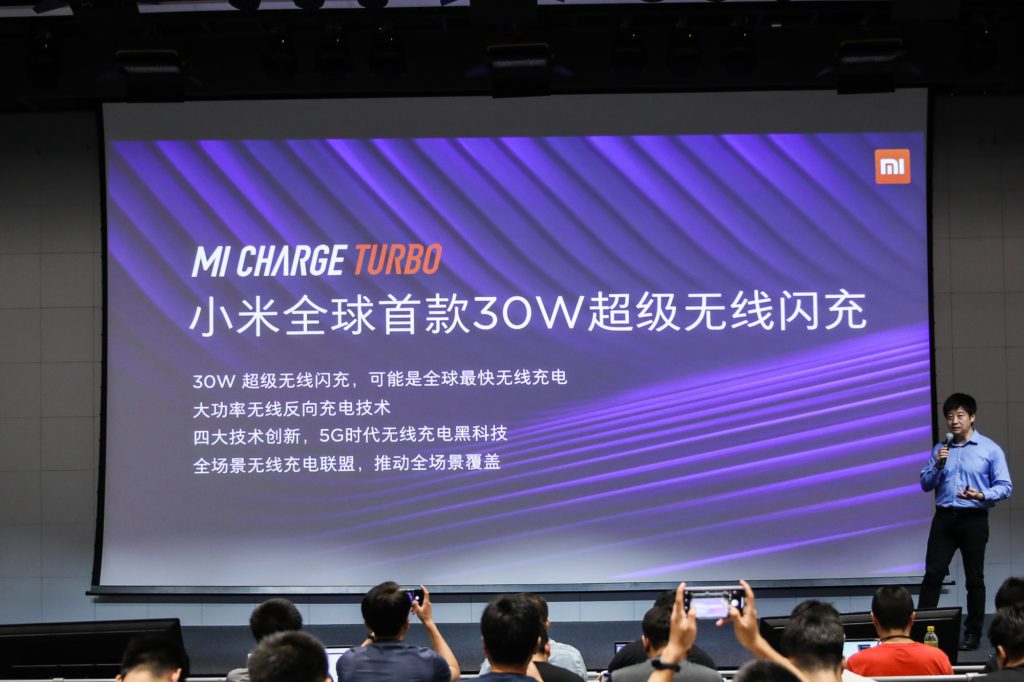 Xiaomi jako pierwsze na świecie zaprezentowało bezprzewodowe ładowanie 30 W - Mi Charge Turbo