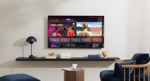 Pierwszy telewizor OnePlus z systemem Android TV zaprezentowany 16 oneplus tv q1 na ścianie
