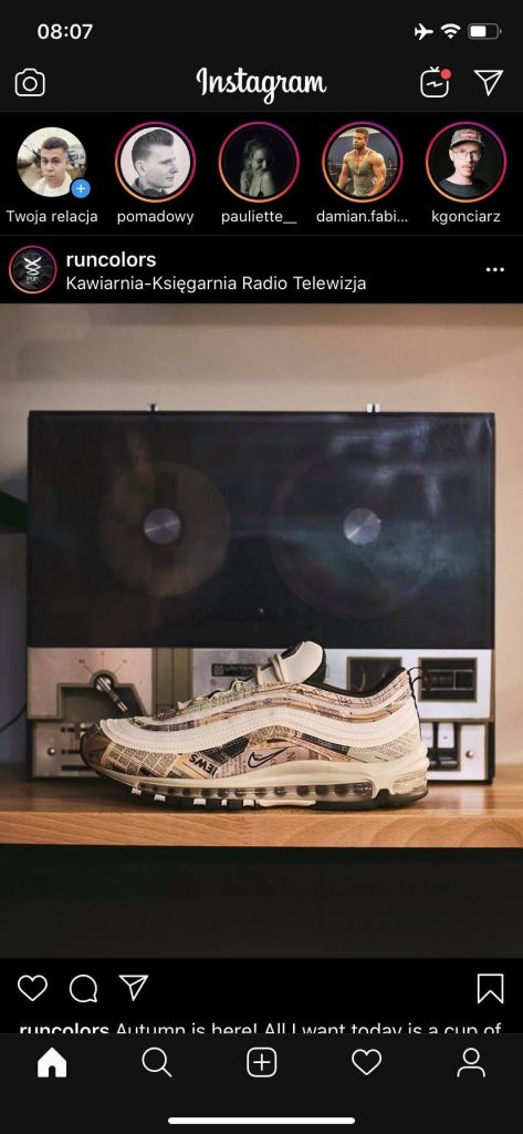 Ciemny motyw zawitał także w Instagramie. Niestety, ale nie u wszystkich użytkowników 13 Ciemny motyw zawitał także w Instagramie. Niestety, ale nie u wszystkich użytkowników