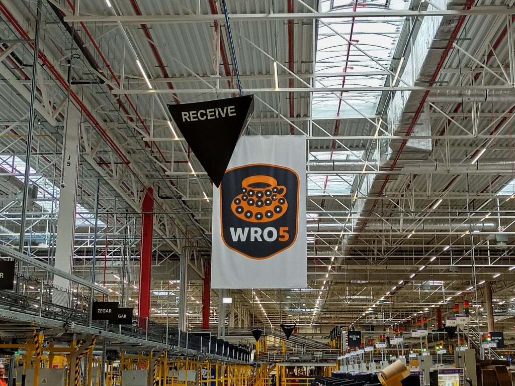 Byliśmy na oficjalnym otwarciu Centrum Logistycznego Amazon w Okmianach! 15 Amazon Okmiany