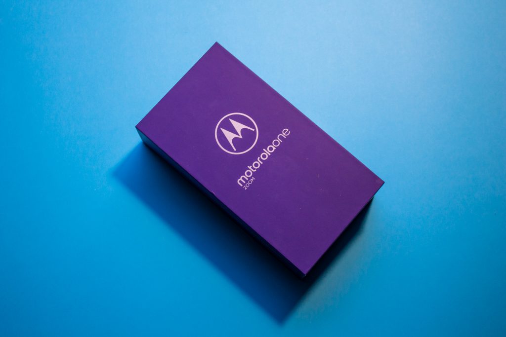 Motorola One Zoom pudełko