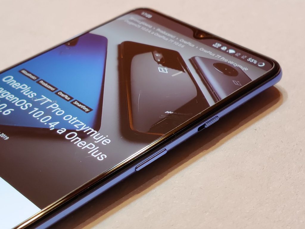 OnePlus 7T sprawdzony! Tak powinna wyglądać siódemka 15 oneplus 7t front od boku