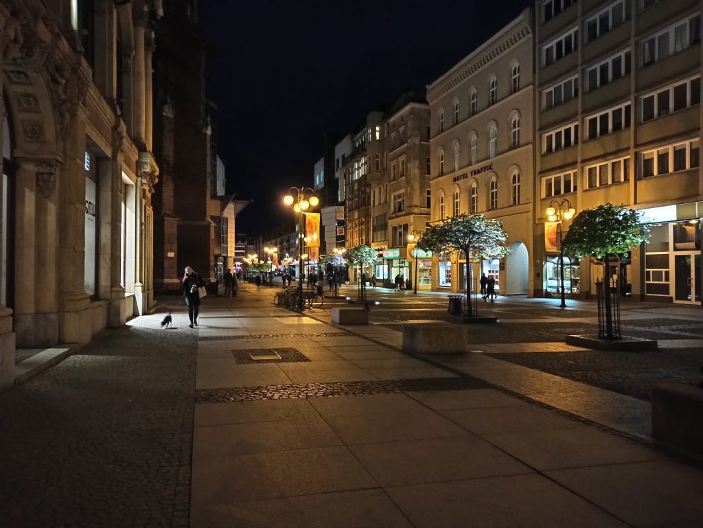 Aż ciężko mi uwierzyć, że ten telefon kosztuje tylko tyle... Recenzja Redmi Note 8 Pro! 28 Redmi Note 8 Pro zdjęcie